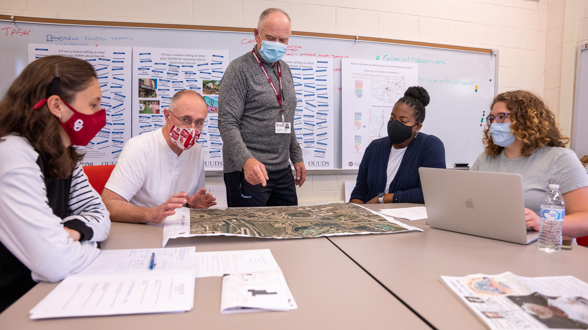 Urban design professor and students in class