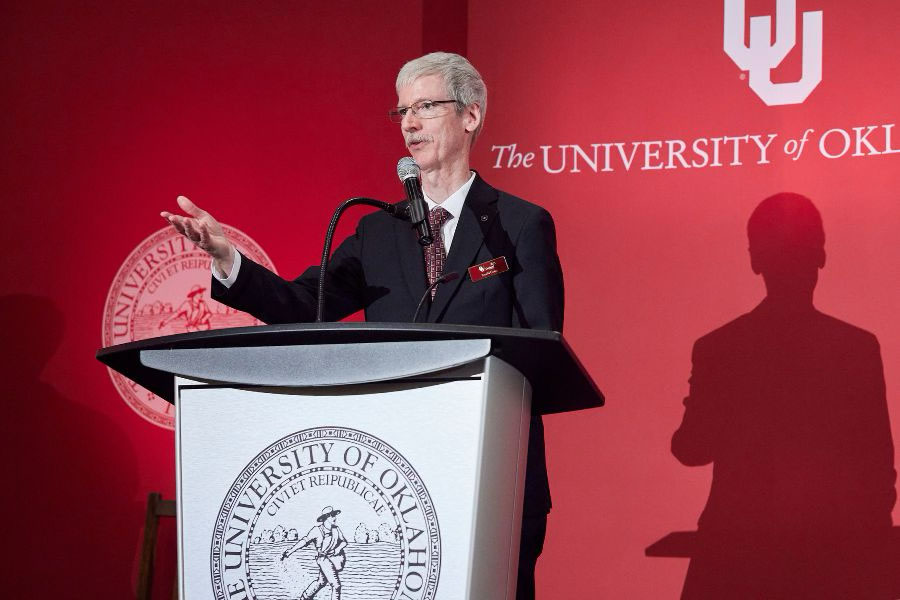 David Craig at the podium during the 2023 Gaylord Evening of Celebration.