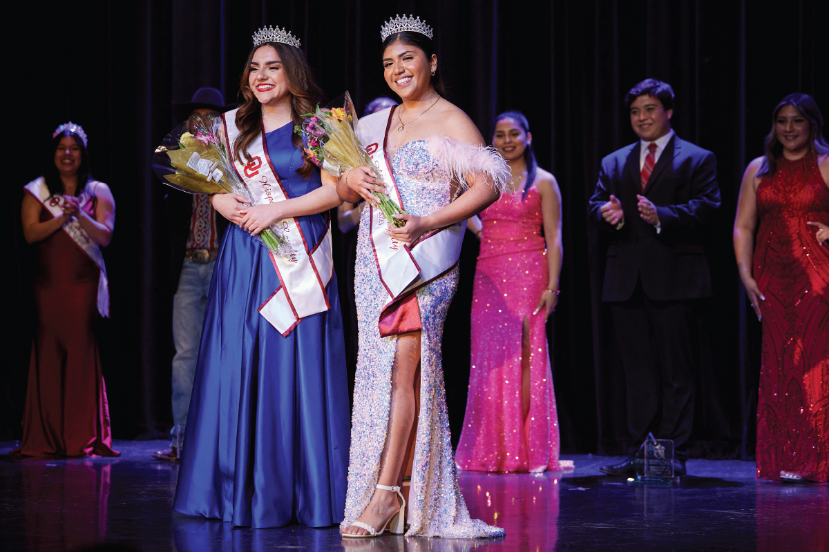 Students being crowned during Hispanic Royalty Pageant 2023