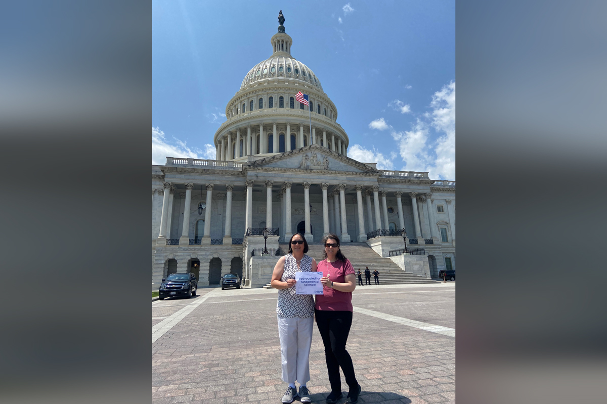 Ann West and Mary Lipton from Pacific Northwest National Laboratory